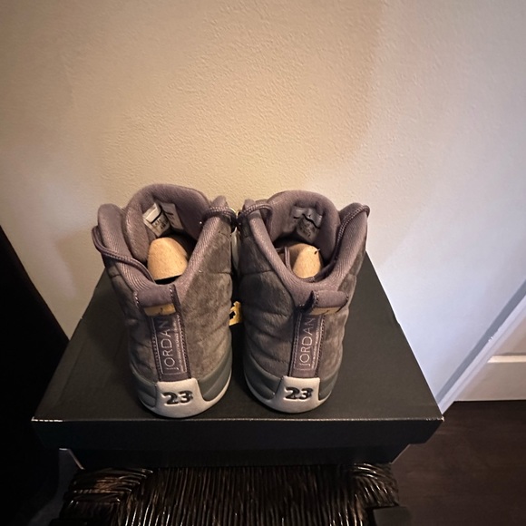 Jordan 12 Retro Dark Gray - Picture 4 of 6